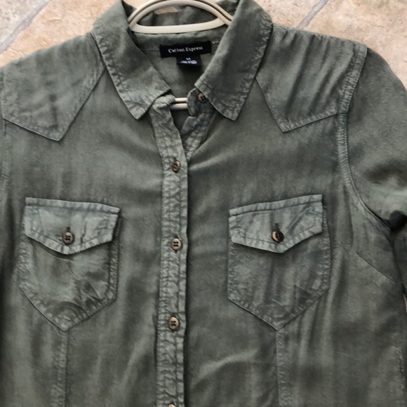 Cotton Express khaki button up top - Picture 3 of 13
